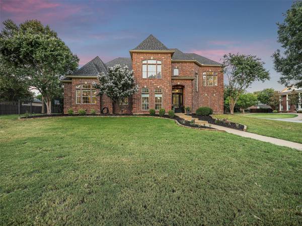 717 Manchester Court, Southlake, TX 76092