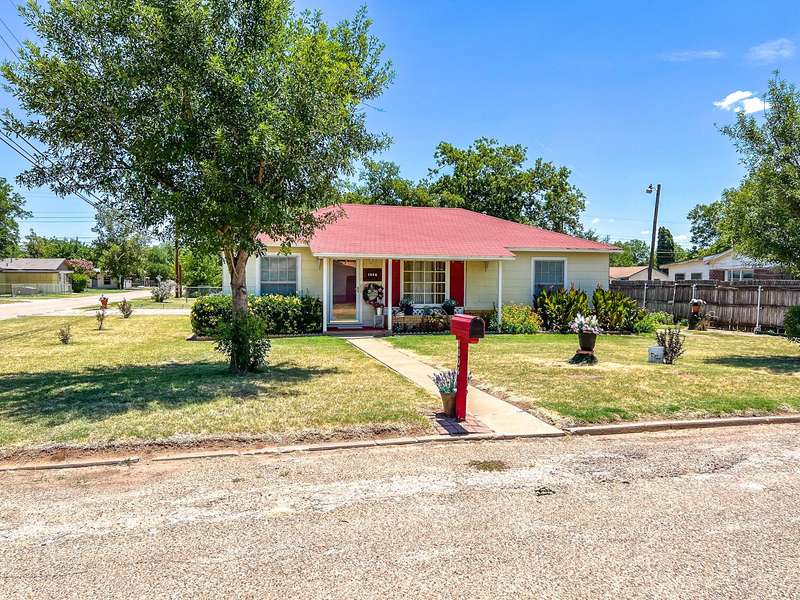 1006 N Avenue K, Haskell, TX 79521