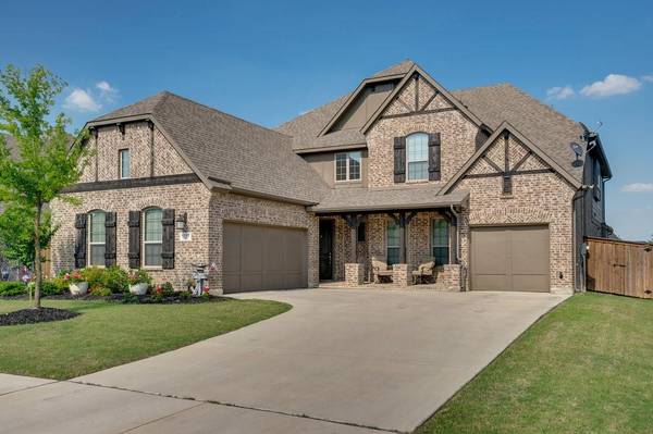 1207 STONEWALL Drive, Mansfield, TX 76063