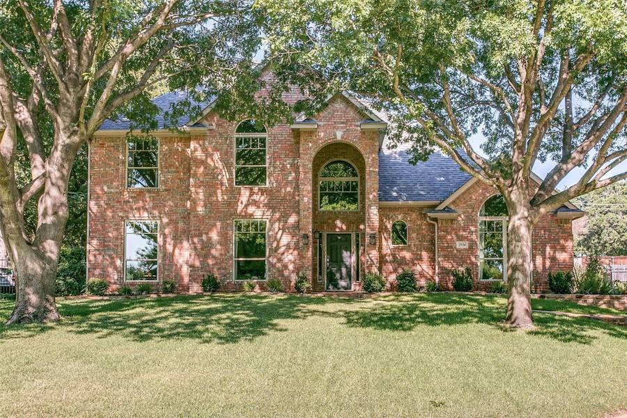 2956 Majestic Oak Drive, Grapevine, TX 76051