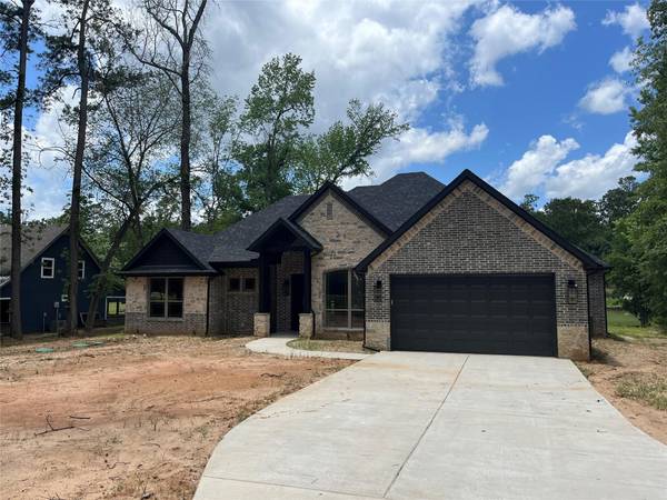 311 Cypress Creek Drive, Mount Vernon, TX 75457