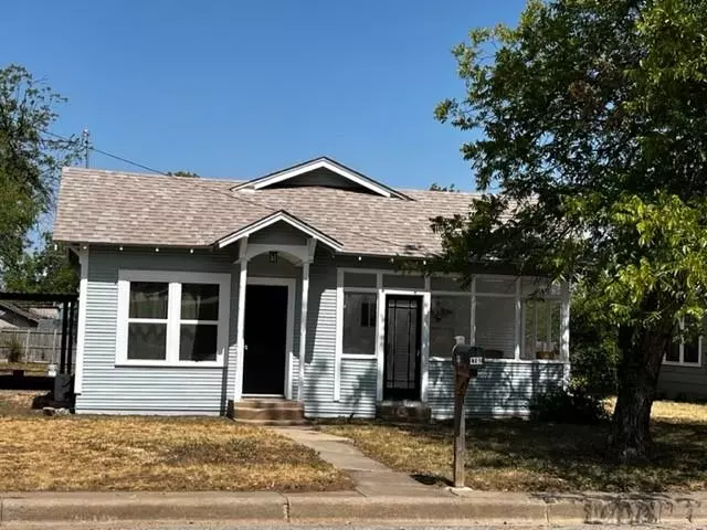 1707 S Concho Street, Coleman, TX 76834