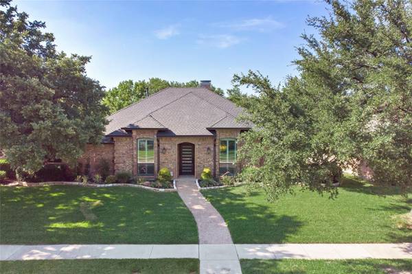 1010 Clinton Street, Carrollton, TX 75007