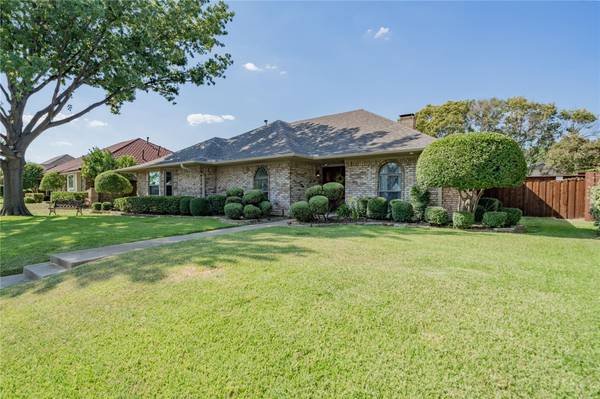 1122 Yorkshire Drive, Carrollton, TX 75007