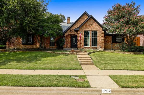 1202 Dentonshire Drive, Carrollton, TX 75007