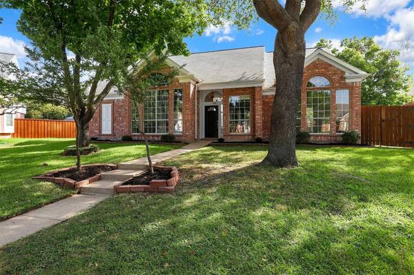 5618 Teal Court, Rowlett, TX 75088