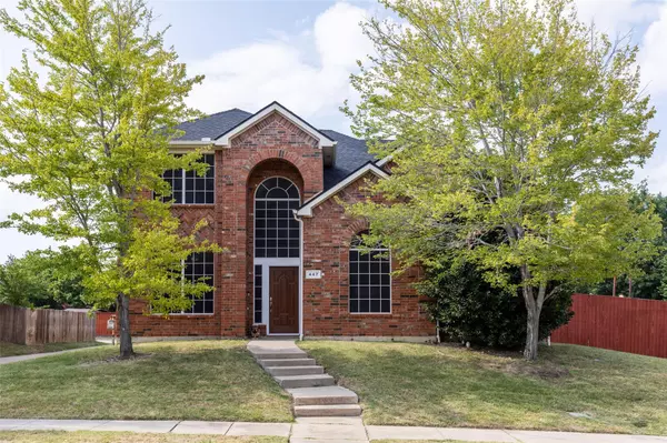 447 Hayden Drive,  Lewisville,  TX 75067