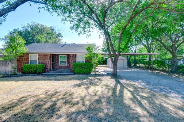 509 N Las Vegas Trail, White Settlement, TX 76108