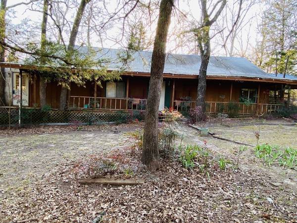 303 County Road 3725,  Edgewood,  TX 75169