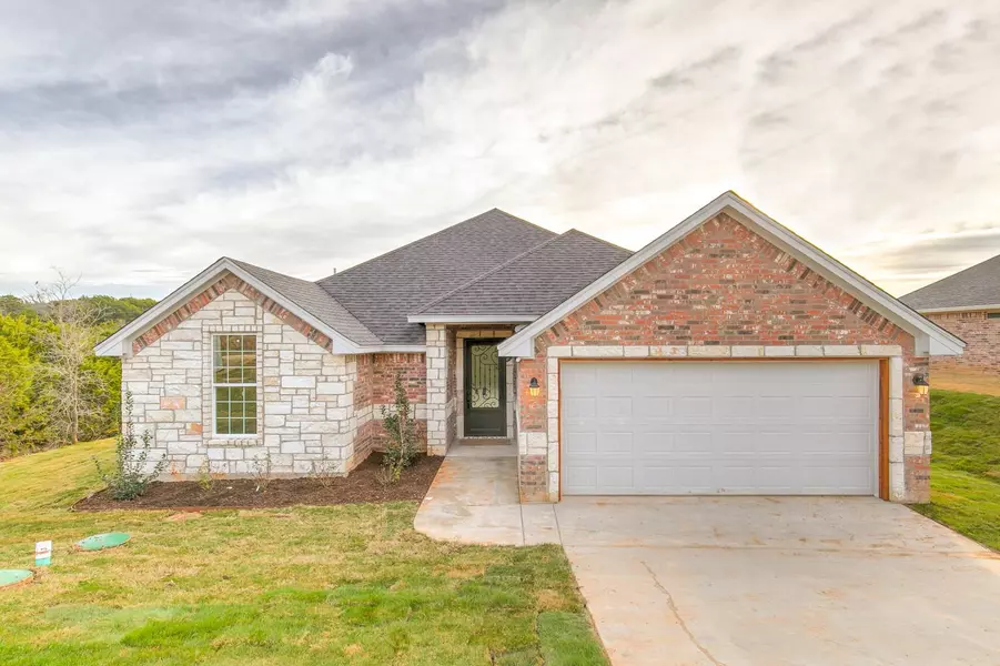 2205 Steepleridge Circle, Granbury, TX 76048