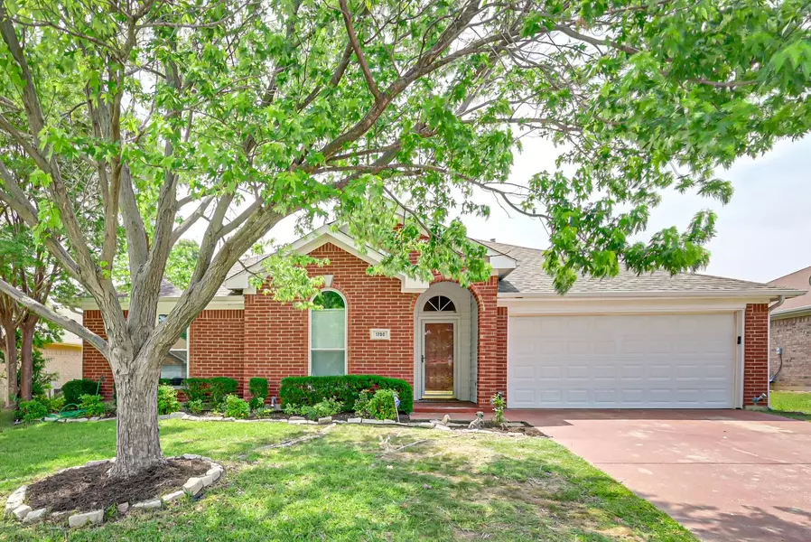 1700 Windcastle Drive, Mansfield, TX 76063