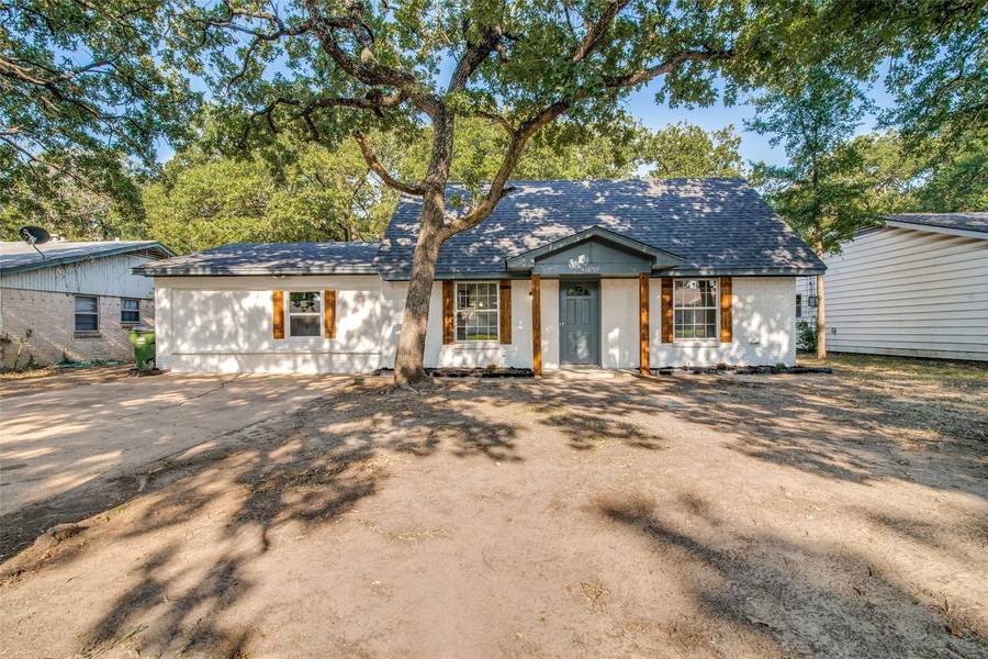 14707 Oakwood Lane, Balch Springs, TX 75180