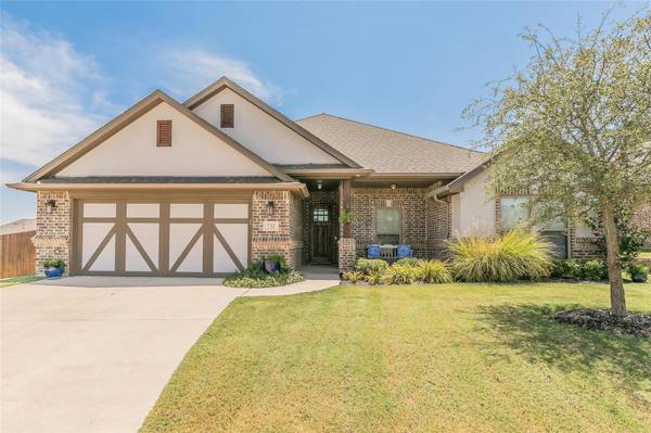 732 Paintbrush Court, Aledo, TX 76008