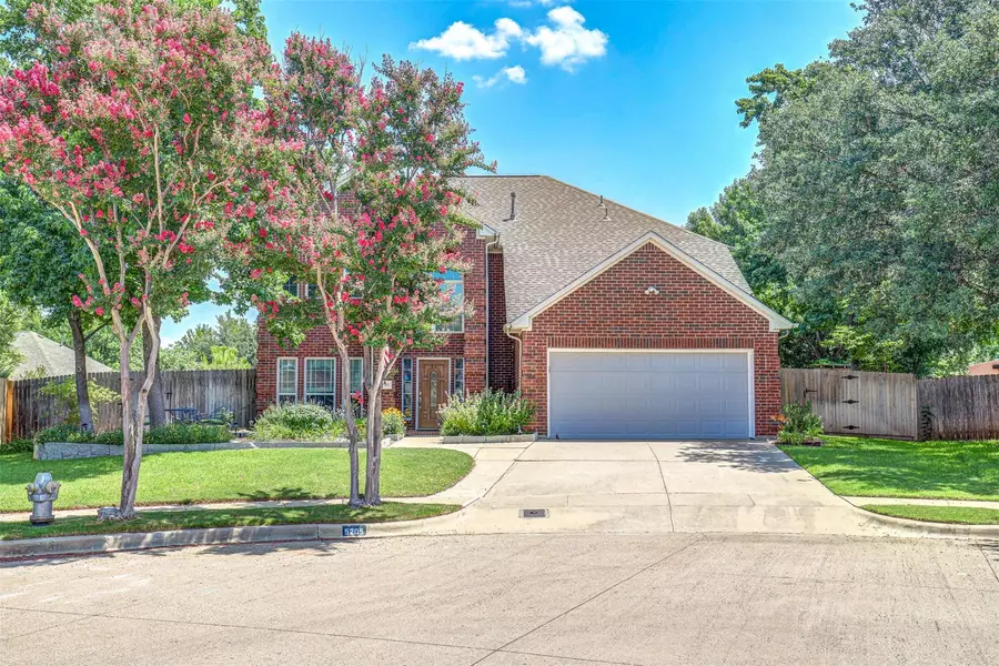 5205 Union Lake Court, Fort Worth, TX 76137