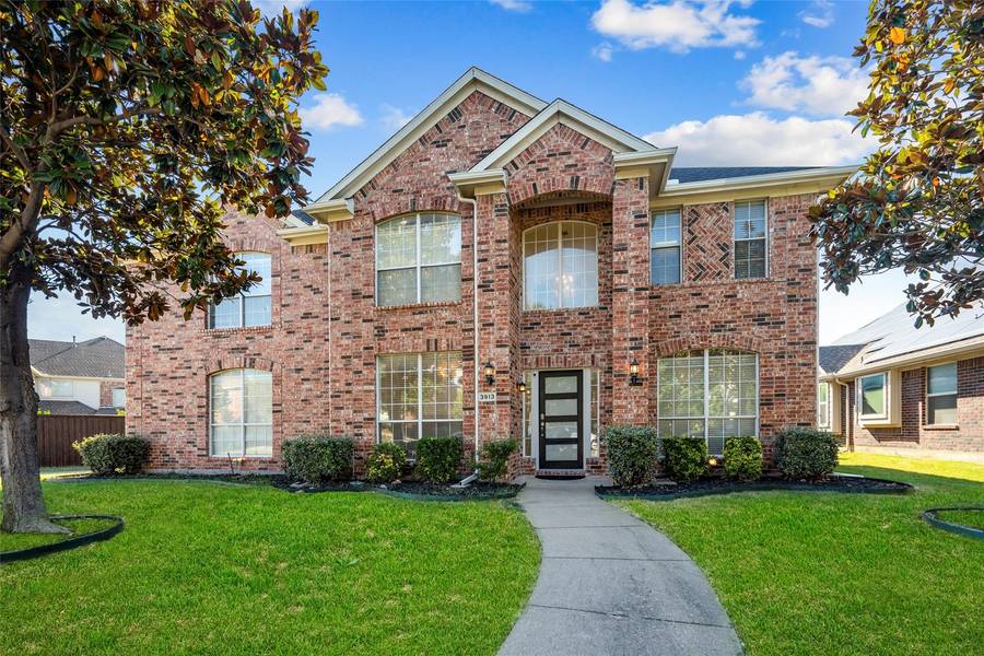 3913 Creekside Lane, Carrollton, TX 75010