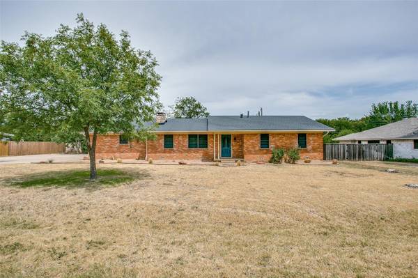 124 Lakeland Drive, Highland Village, TX 75077