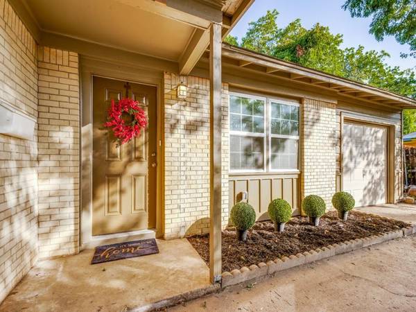 1202 Valley View Drive, Arlington, TX 76010