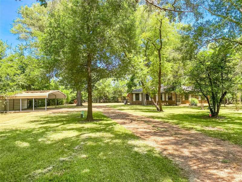 448 S Bateman Road, Fairfield, TX 75840