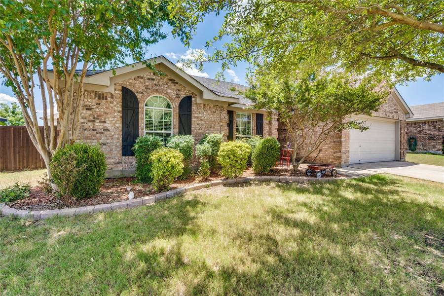 105 Sierra Drive, Waxahachie, TX 75167