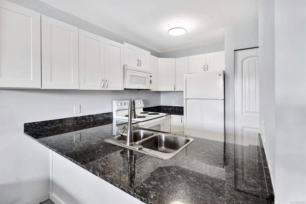 Duncan, BC V9L 2W8,2515 Alexander St #212