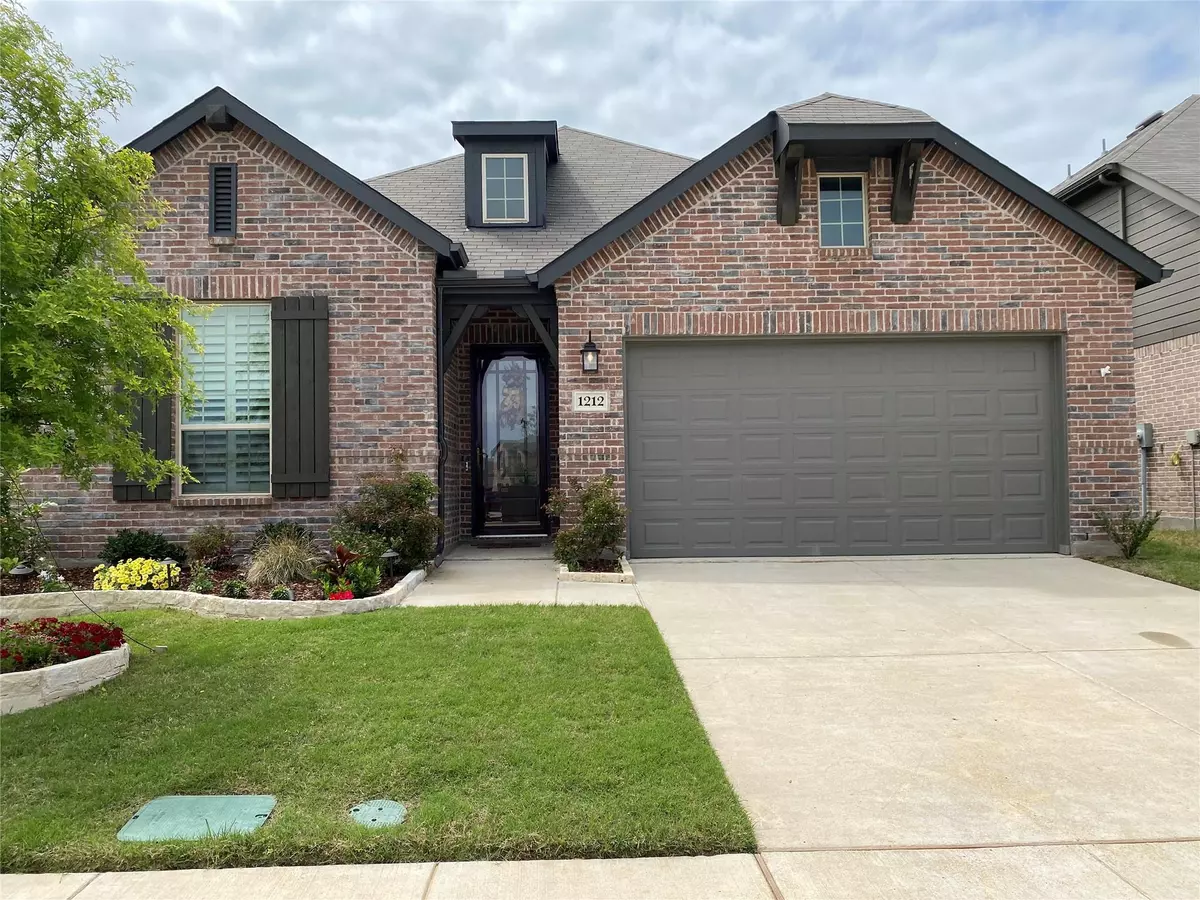 Little Elm, TX 75068,1212 Kingbird Drive