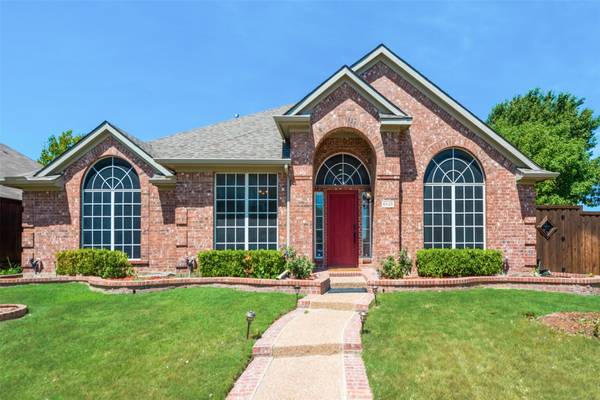 6629 Oxford Lane, The Colony, TX 75056