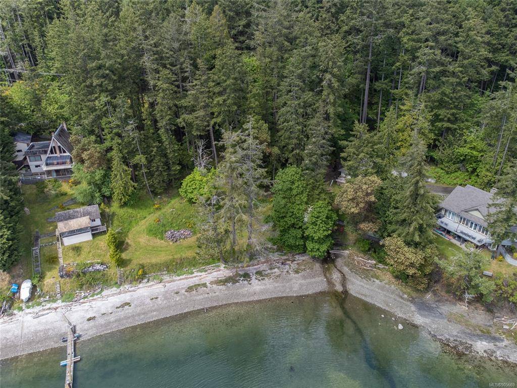 Pender Island, BC V0N 2M1,4608 Razor Point Rd