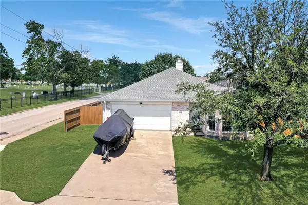 Farmersville, TX 75442,608 Waterford Street