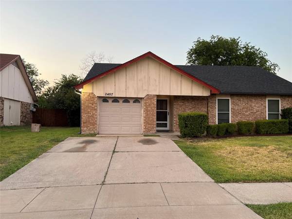 2407 Rock Haven Street, Arlington, TX 76018