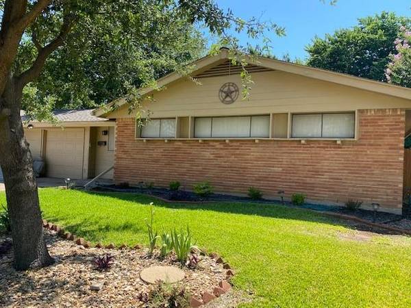 3522 Windsor Street, Irving, TX 75062