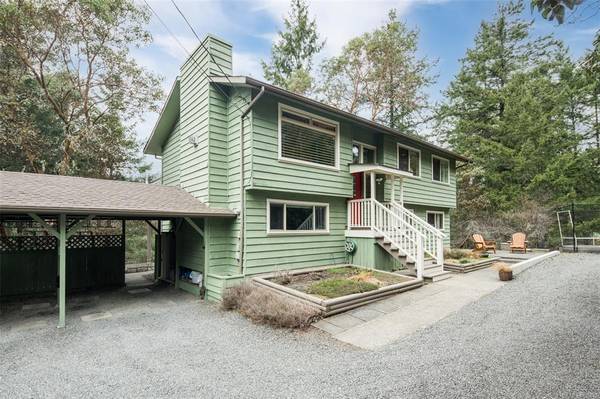 Highlands, BC V9B 6E8,580 Michael Pl