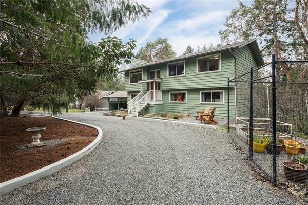 Highlands, BC V9B 6E8,580 Michael Pl