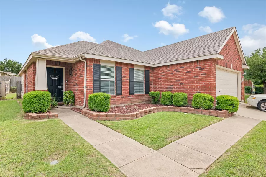 1216 Sandpiper, Aubrey, TX 76227