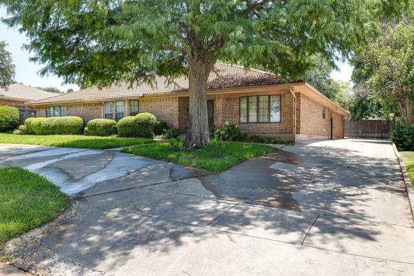 North Richland Hills, TX 76180,6528 Spring River Lane