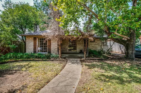 2212 Barberry Drive, Dallas, TX 75211