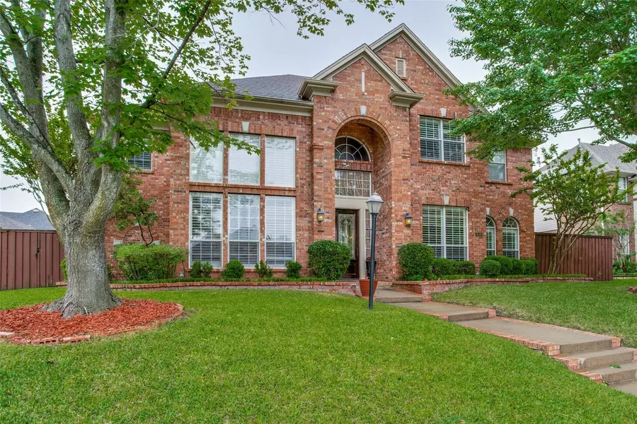 810 Glen Hollow Drive, Garland, TX 75044