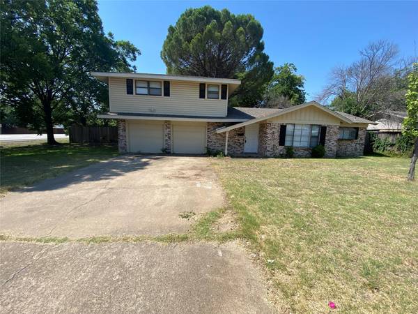 5424 Jane Anne Street, Haltom City, TX 76117