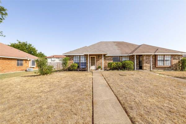 714 Westover Drive, Lancaster, TX 75134