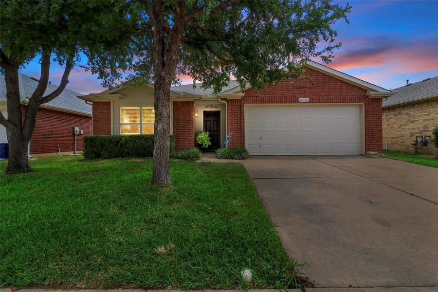 8436 Minturn Drive, Fort Worth, TX 76131