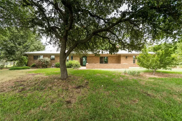 3201 Westgate Drive, Denton, TX 76207