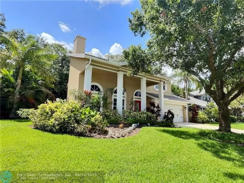 Davie, FL 33324,1660 E Oak Knoll Cir