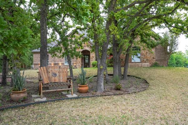 118 Trailview Lane, Weatherford, TX 76088