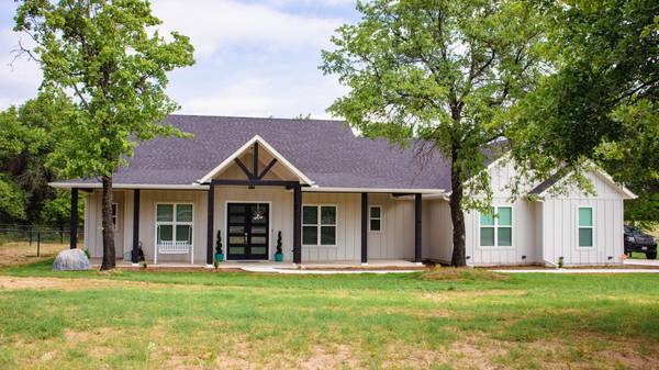 396 Adell Circle, Peaster, TX 76088