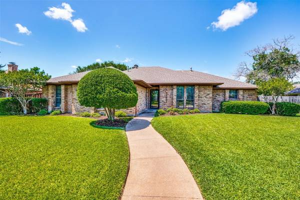 2221 Cedar Circle, Carrollton, TX 75006