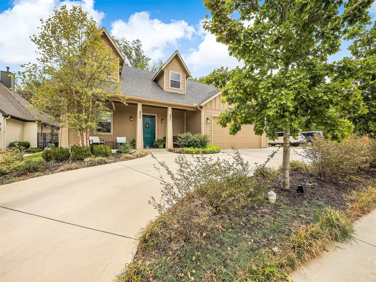 Grapevine, TX 76051,318 N Dove Road