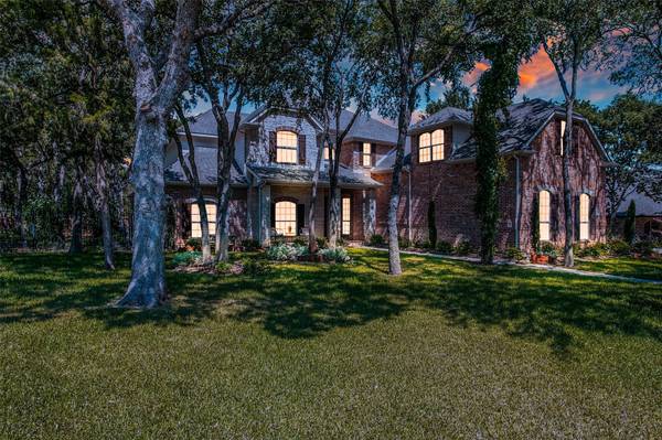 701 Meandering Woods Drive, Keller, TX 76248