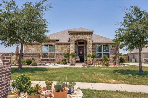 307 Abel Drive, Glenn Heights, TX 75154