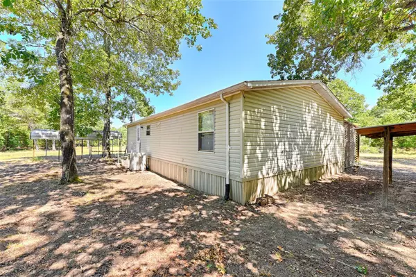 Athens, TX 75752,6479 County Road 4522