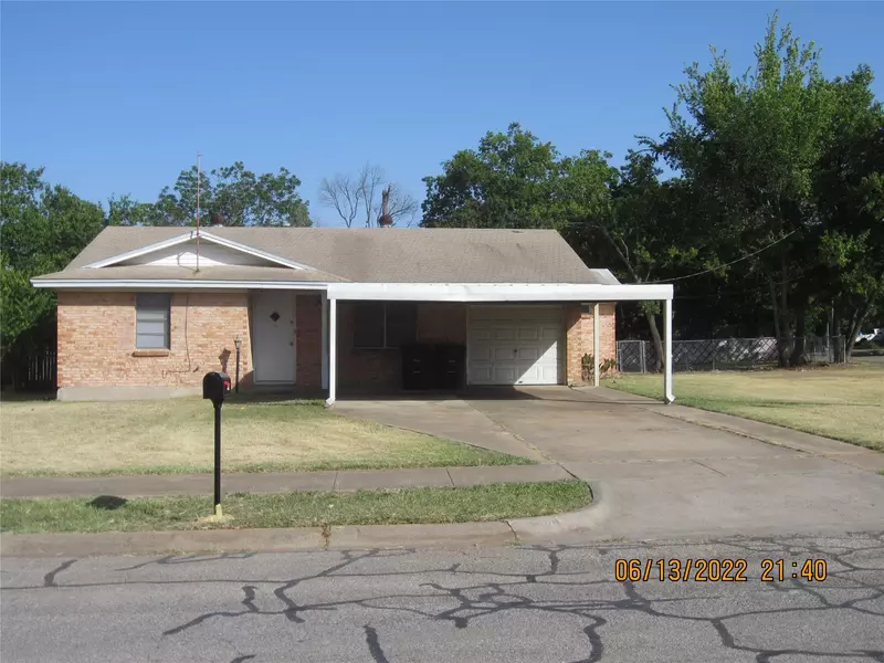 1408 Phillips Street, Cleburne, TX 76033