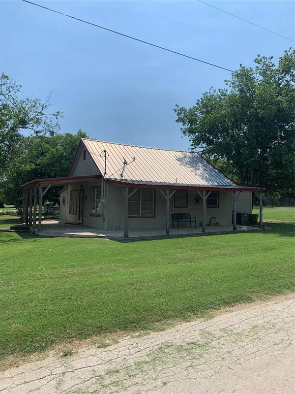 502 E Powell Avenue, Graford, TX 76449